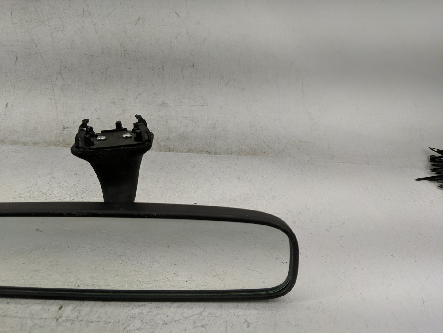2018 Subaru Crosstrek Interior Rear View Mirror Replacement OEM P/N:E4042197 Fits OEM Used Auto Parts - Oemusedautoparts1.co