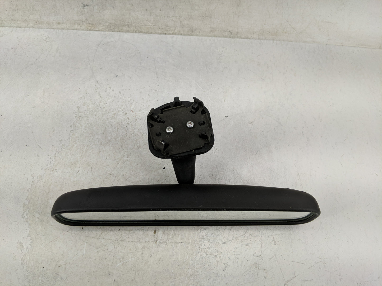 2018 Subaru Crosstrek Interior Rear View Mirror Replacement OEM P/N:E4042197 Fits OEM Used Auto Parts - Oemusedautoparts1.co