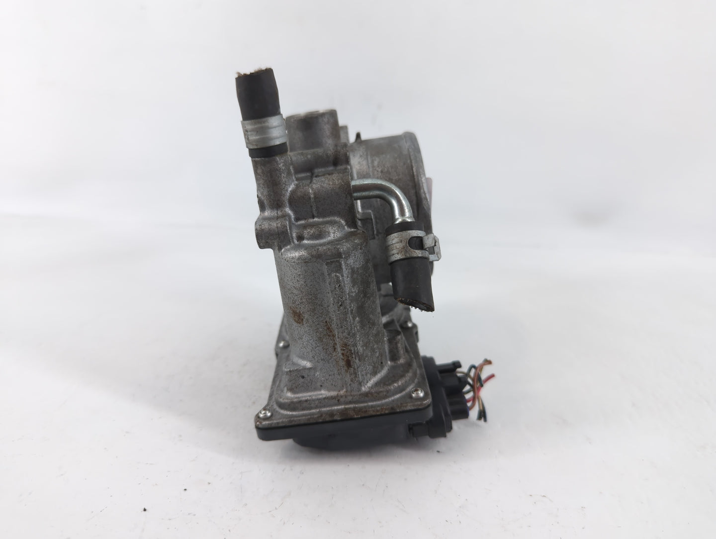 2018 Subaru Crosstrek Throttle Body P/N:16112AA380 Fits Fits 2017 2019 2020 2021 2022 OEM Used Auto Parts - Oemusedautoparts