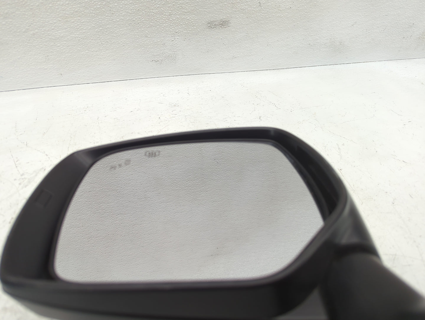 2018 Subaru Forester Side Mirror Replacement Driver Left View Door Mirror P/N:E13027507 Fits OEM Used Auto Parts - Oemusedau