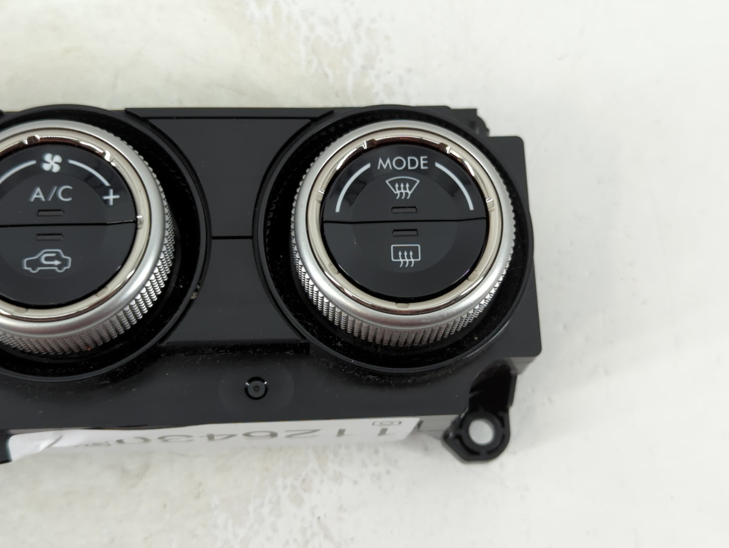 2018 Subaru Forester Climate Control Module Temperature AC/Heater Replacement P/N:72311SG521 Fits OEM Used Auto Parts - Oemu