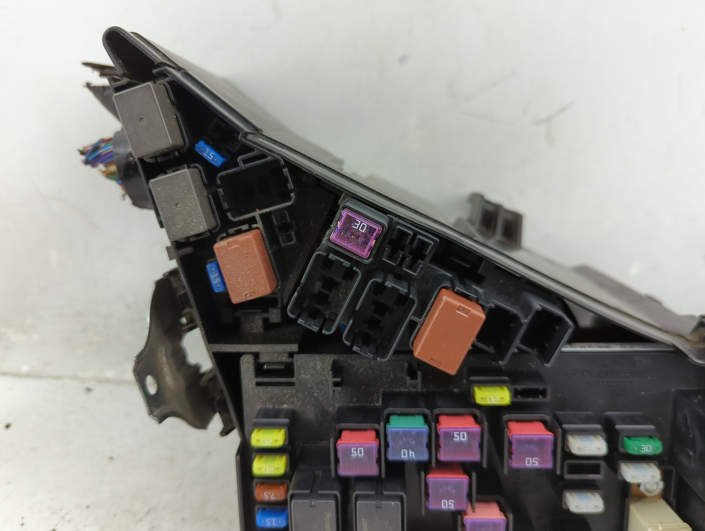 2017-2018 Subaru Forester Fusebox Fuse Box Panel Relay Module P/N:MB503607B Fits Fits 2017 2018 OEM Used Auto Parts - Oemuse