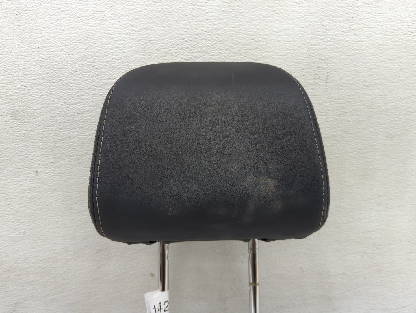 2018 Subaru Forester Headrest Head Rest Front Driver Passenger Seat - Oemusedautoparts1.com
