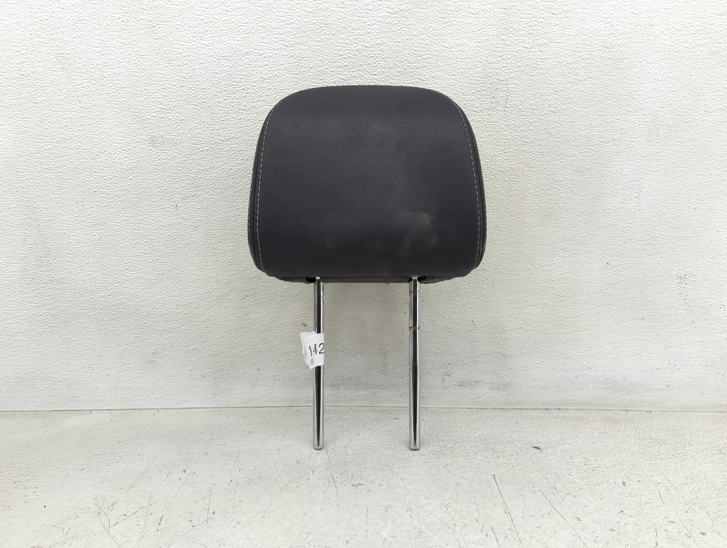2018 Subaru Forester Headrest Head Rest Front Driver Passenger Seat - Oemusedautoparts1.com