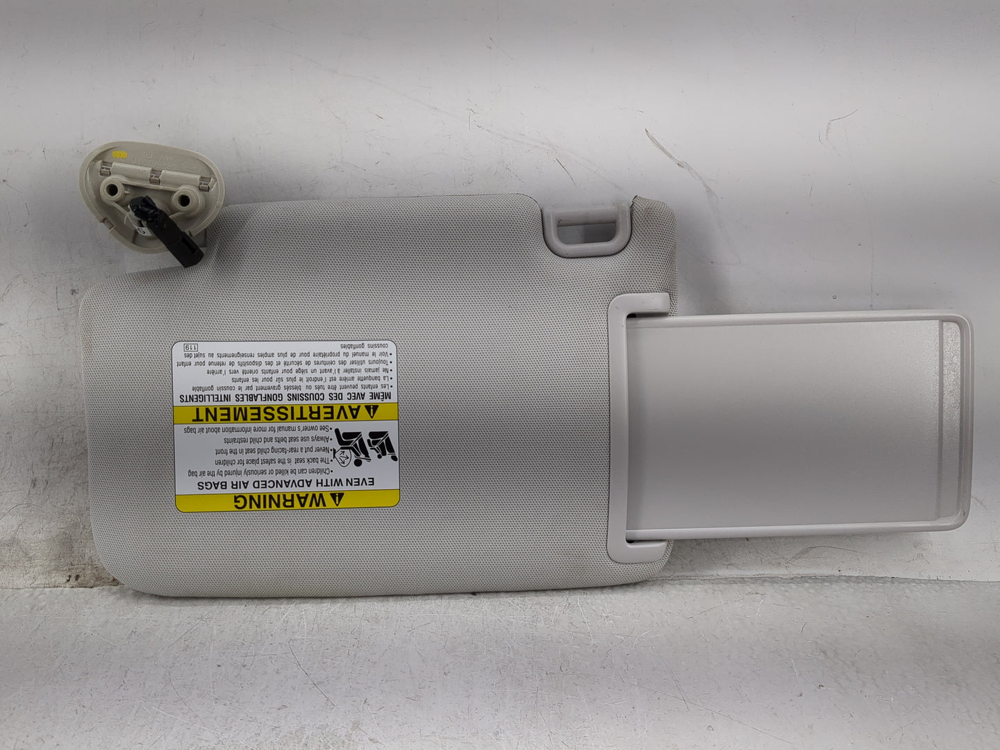 2017-2018 Subaru Forester Sun Visor Shade Replacement Passenger Right Mirror Fits Fits 2017 2018 OEM Used Auto Parts - Oemus