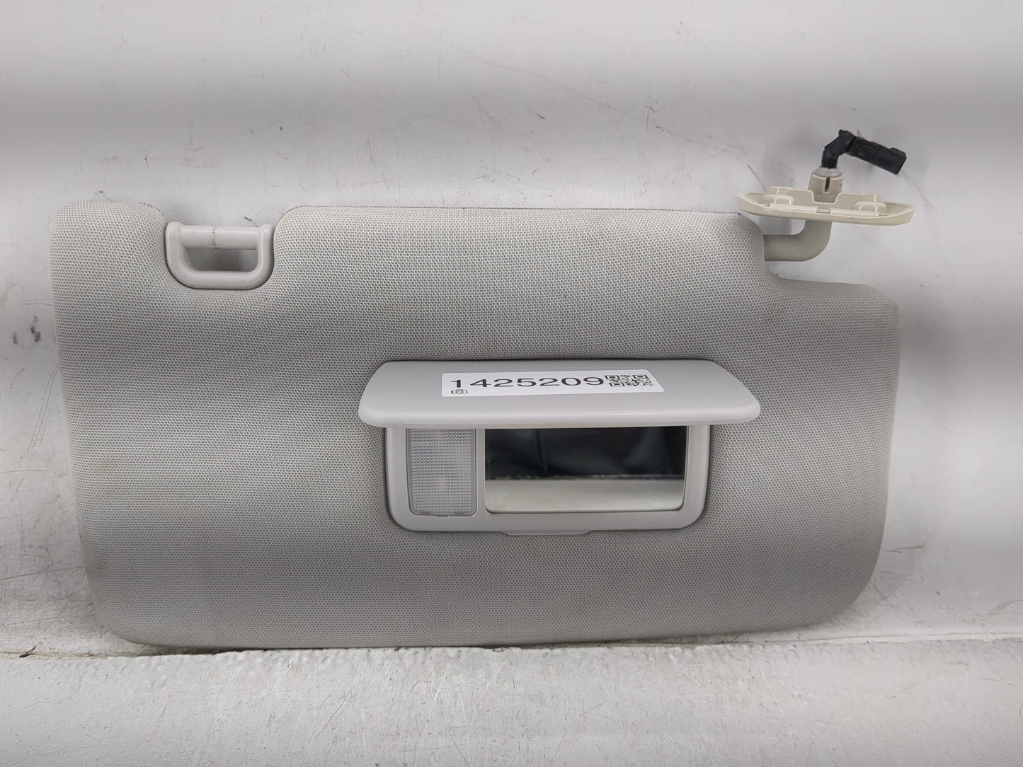 2017-2018 Subaru Forester Sun Visor Shade Replacement Passenger Right Mirror Fits Fits 2017 2018 OEM Used Auto Parts - Oemus