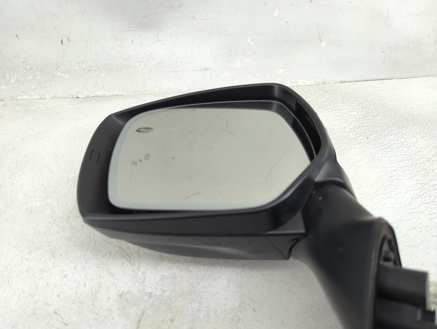 2018 Subaru Forester Driver Side View Mirror - Left Door Mirror OEM Used - Oemusedautoparts1.com