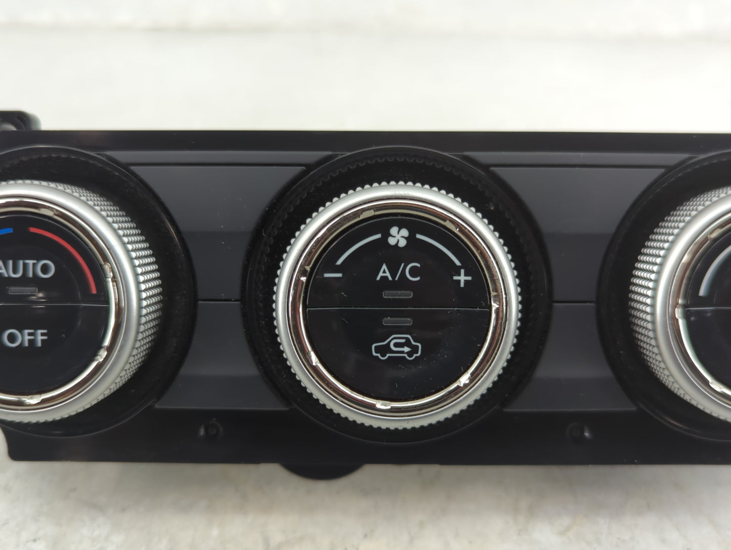 2018 Subaru Forester Climate Control Module Temperature AC/Heater Replacement P/N:72311SG521 T82922A Fits OEM Used Auto Part