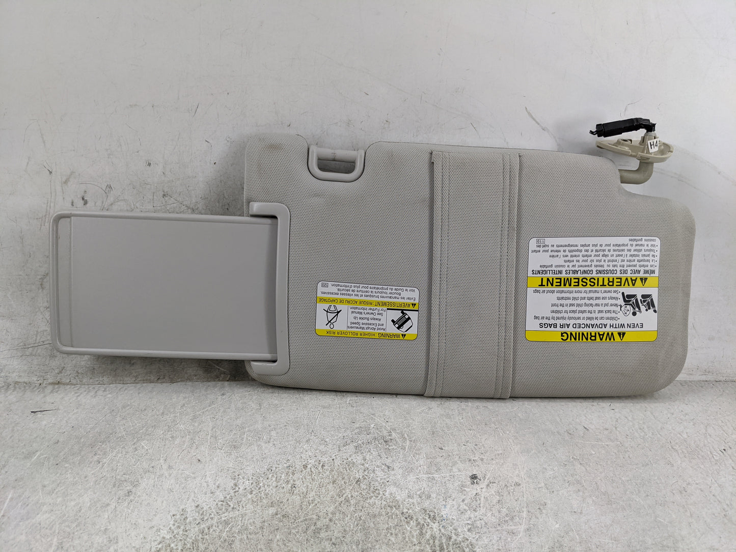 2018 Subaru Forester Sun Visor Shade Replacement Driver Left Mirror Fits OEM Used Auto Parts - Oemusedautoparts1.com