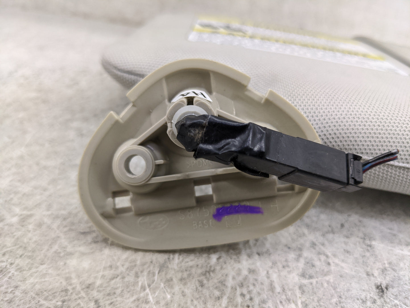 2018 Subaru Forester Sun Visor Shade Replacement Driver Left Mirror Fits OEM Used Auto Parts - Oemusedautoparts1.com