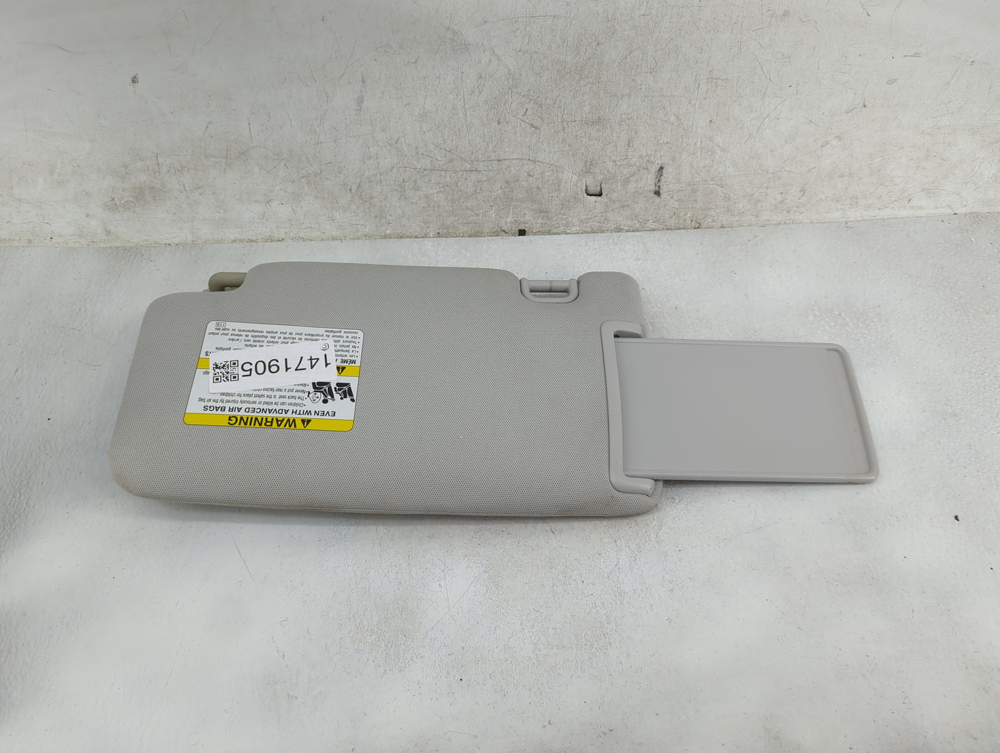 2017-2018 Subaru Forester Sun Visor Shade Replacement Passenger Right Mirror Fits Fits 2017 2018 OEM Used Auto Parts - Oemus
