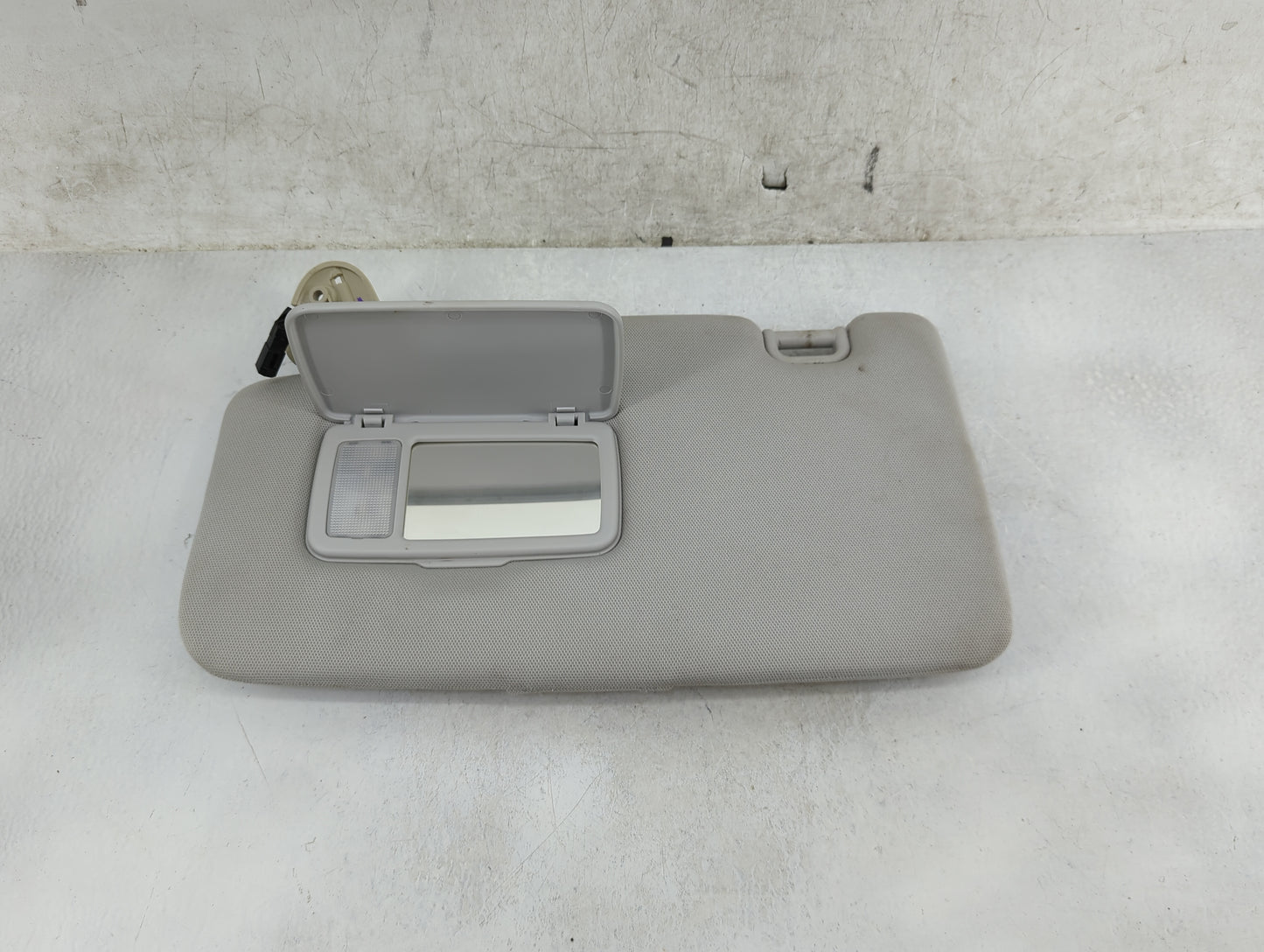 2018 Subaru Forester Sun Visor Shade Replacement Driver Left Mirror Fits OEM Used Auto Parts - Oemusedautoparts1.com