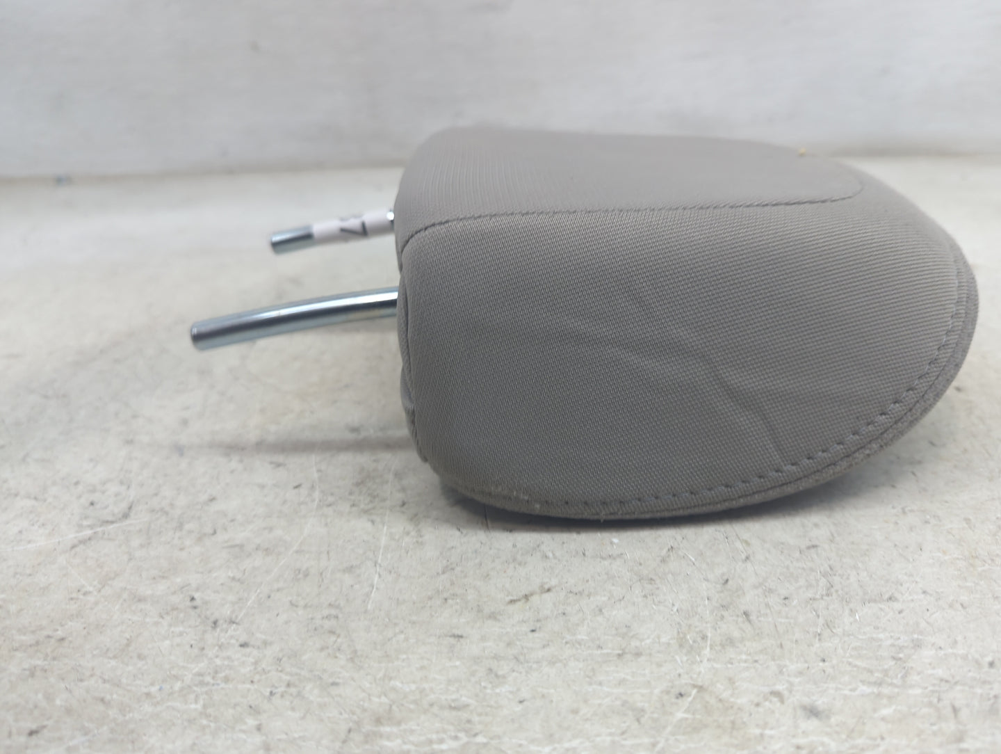 2018 Subaru Forester Headrest Head Rest Rear Seat Fits OEM Used Auto Parts - Oemusedautoparts1.com