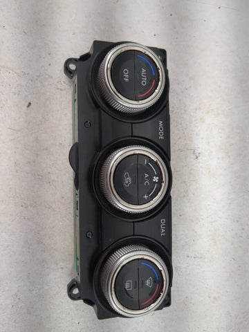 2017 Subaru Forester Climate Control Module Temperature AC/Heater Replacement P/N:72311SG651 T82013AC Fits OEM Used Auto Par