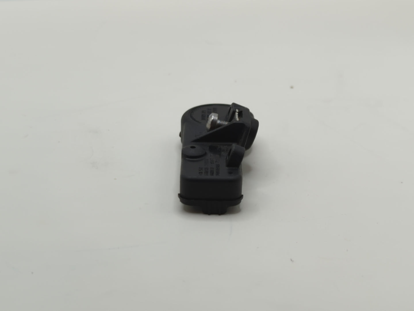 2018 Subaru Forester Tire Pressure Monitoring System Sensor Tpms - Oemusedautoparts1.com