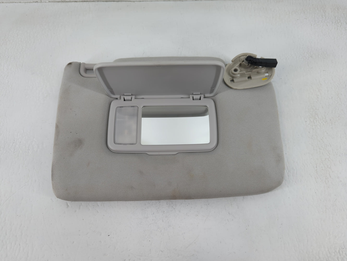 2018 Subaru Forester Sun Visor Shade Replacement Passenger Right Mirror Fits OEM Used Auto Parts - Oemusedautoparts1.com