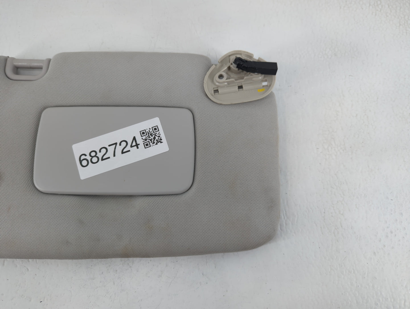 2018 Subaru Forester Sun Visor Shade Replacement Passenger Right Mirror Fits OEM Used Auto Parts - Oemusedautoparts1.com