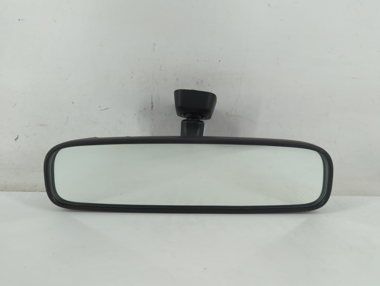 2018 Subaru Forester Interior Rear View Mirror Replacement OEM P/N:E4042197 E4012197 Fits OEM Used Auto Parts - Oemusedautop