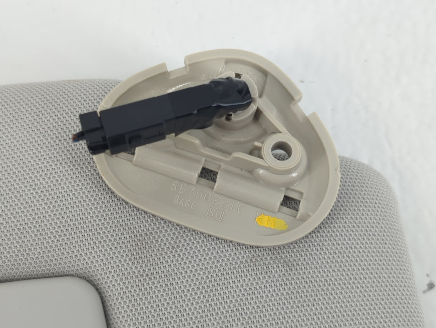 2018 Subaru Forester Sun Visor Shade Replacement Passenger Right Mirror Fits OEM Used Auto Parts - Oemusedautoparts1.com