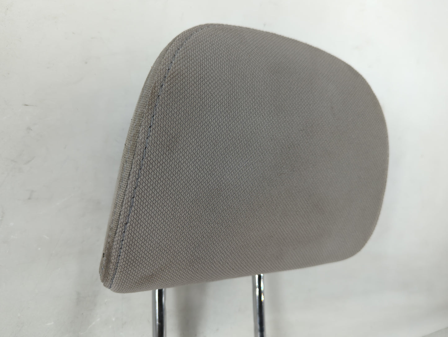 2018 Subaru Forester Headrest Head Rest Front Driver Passenger Seat Grey - Oemusedautoparts1.com
