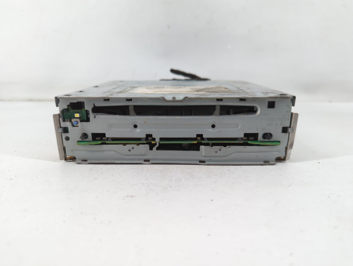 2018 Subaru Forester Radio AM FM Cd Player Receiver Replacement P/N:8V1 035 652 D Fits OEM Used Auto Parts - Oemusedautopart
