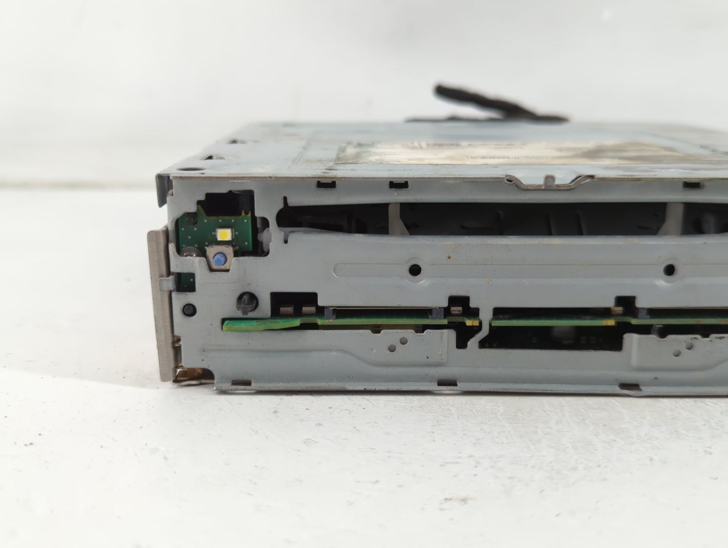 2018 Subaru Forester Radio AM FM Cd Player Receiver Replacement P/N:8V1 035 652 D Fits OEM Used Auto Parts - Oemusedautopart