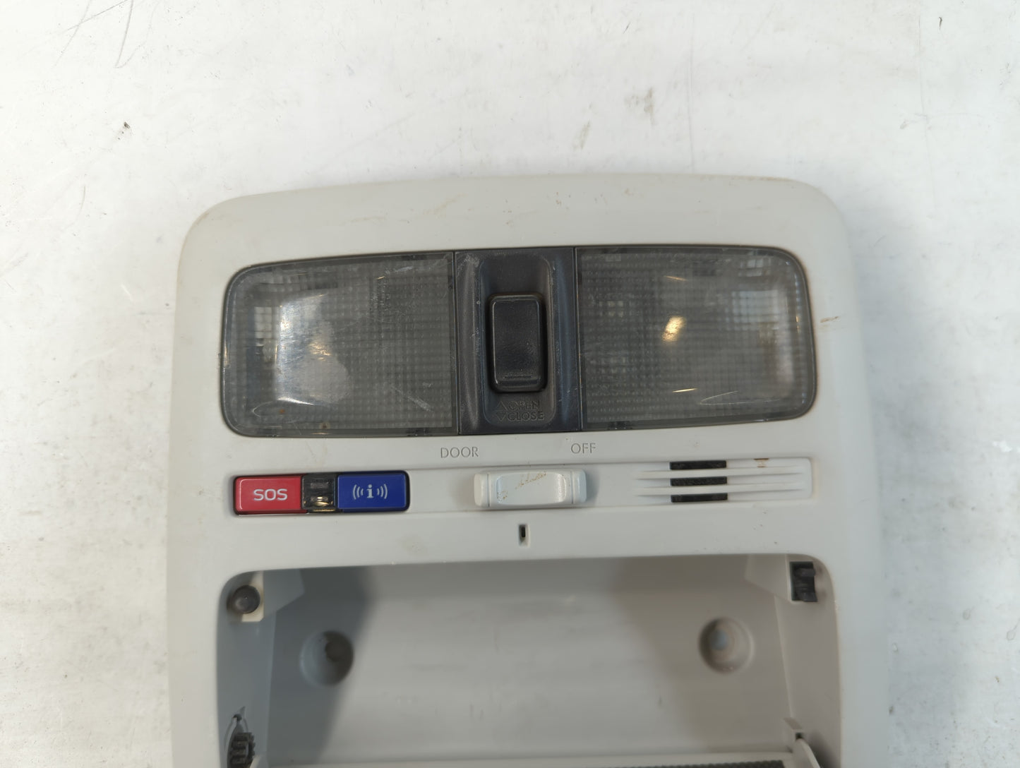 2018 Subaru Forester Overhead Roof Console - Oemusedautoparts1.com
