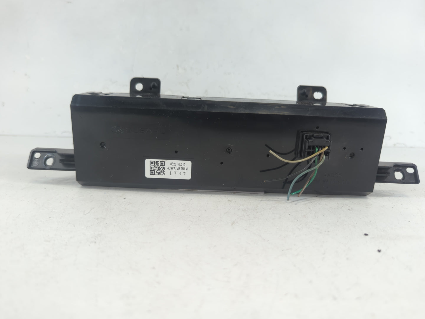 2017-2018 Subaru Impreza Information Display Screen - Oemusedautoparts1.com
