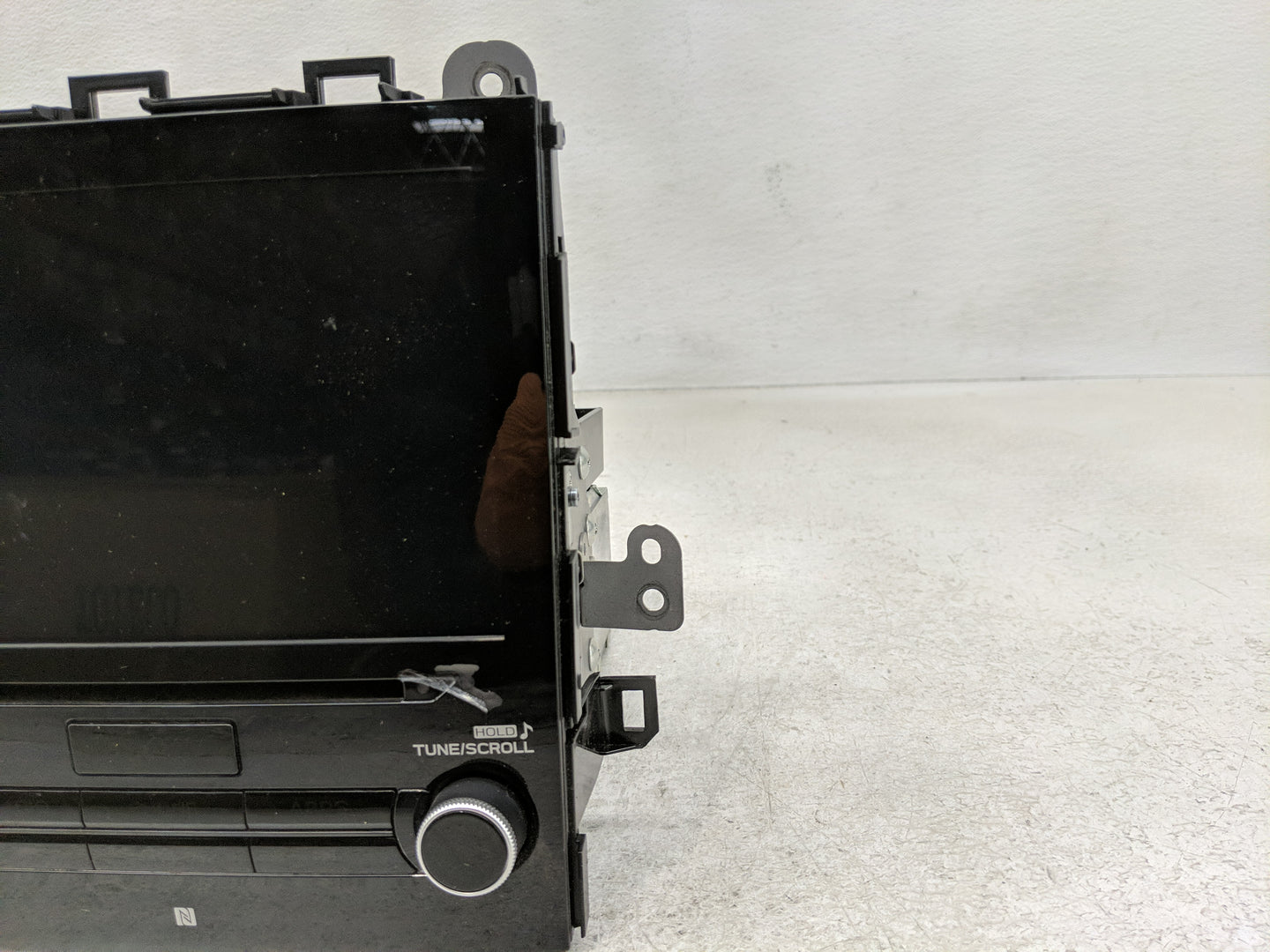 2017-2018 Subaru Impreza Radio AM FM Cd Player Receiver Replacement P/N:03250059 Fits Fits 2017 2018 OEM Used Auto Parts - O