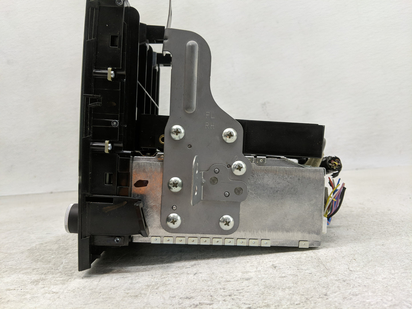 2017-2018 Subaru Impreza Radio AM FM Cd Player Receiver Replacement P/N:03250059 Fits Fits 2017 2018 OEM Used Auto Parts - O