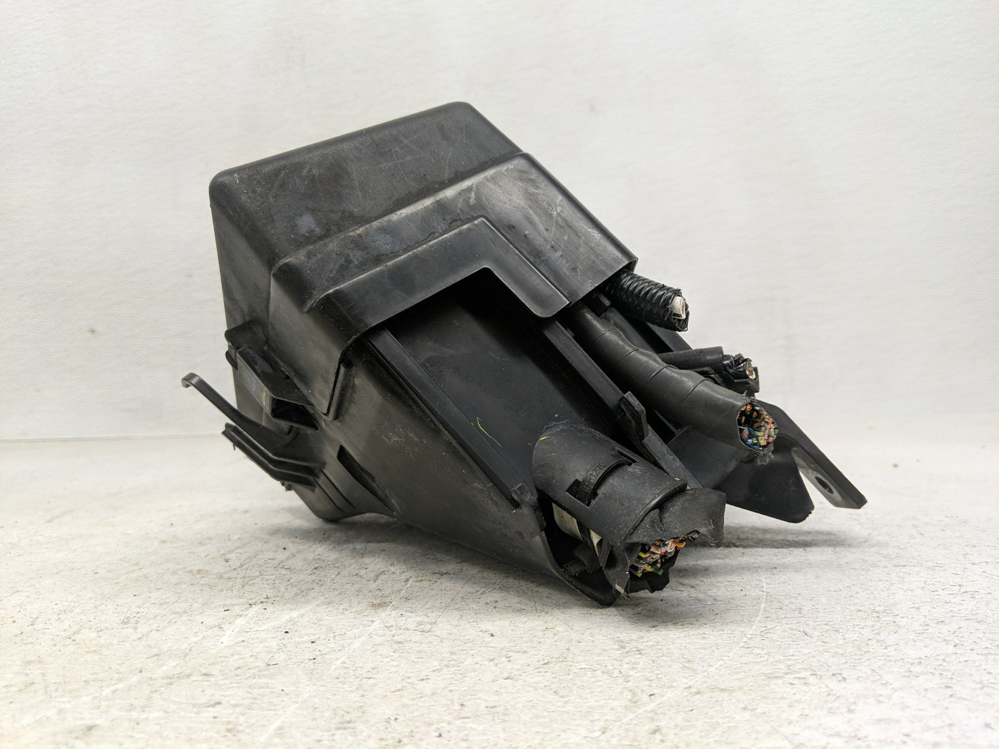 2017-2022 Subaru Impreza Fusebox Fuse Box Panel Relay Module Fits Fits 2017 2018 2019 2020 2021 2022 OEM Used Auto Parts - O