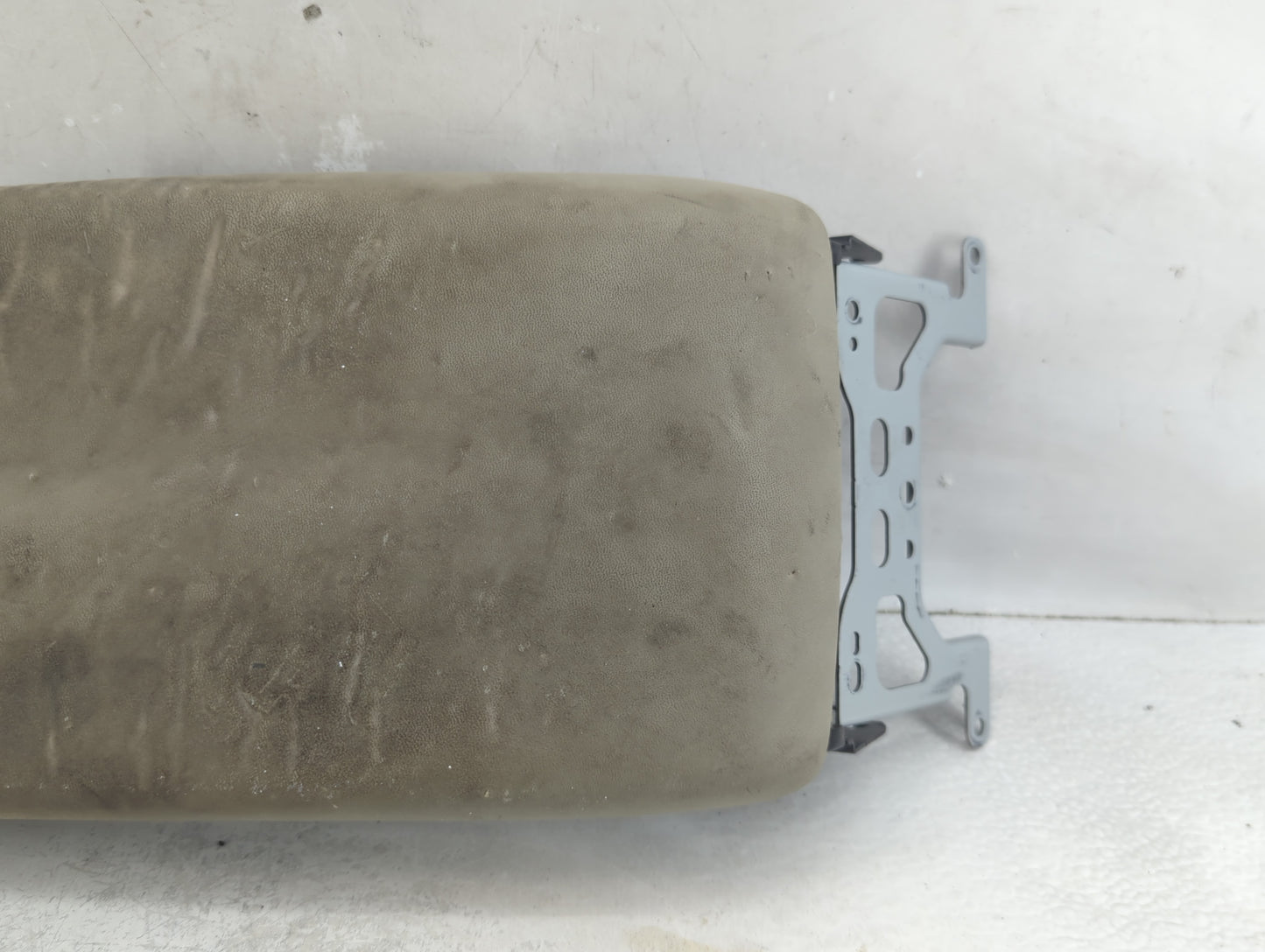 2018 Subaru Impreza Center Console Armrest Cover Lid Fits OEM Used Auto Parts - Oemusedautoparts1.com