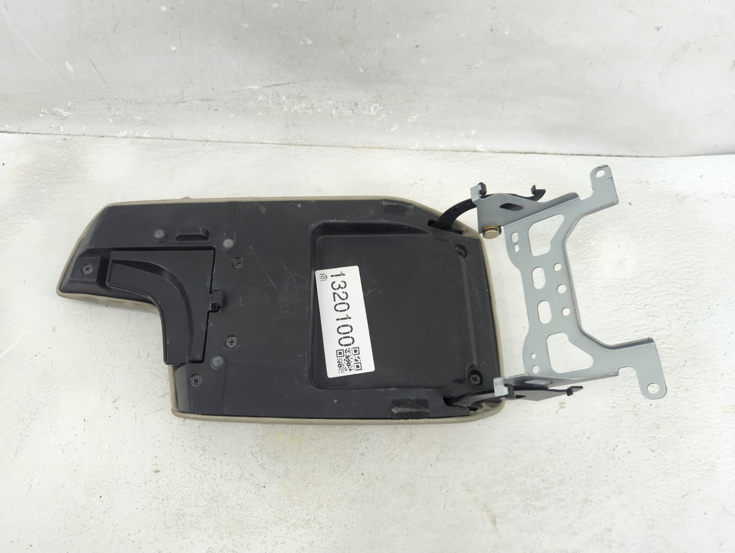 2018 Subaru Impreza Center Console Armrest Cover Lid Fits OEM Used Auto Parts - Oemusedautoparts1.com