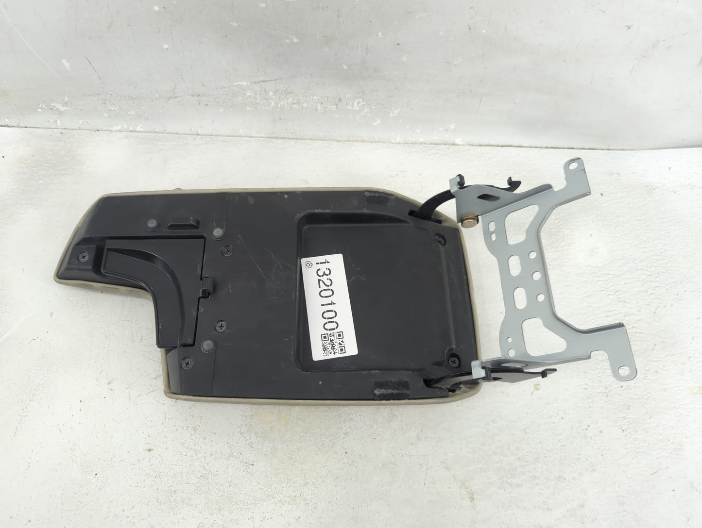 2018 Subaru Impreza Center Console Armrest Cover Lid Fits OEM Used Auto Parts - Oemusedautoparts1.com