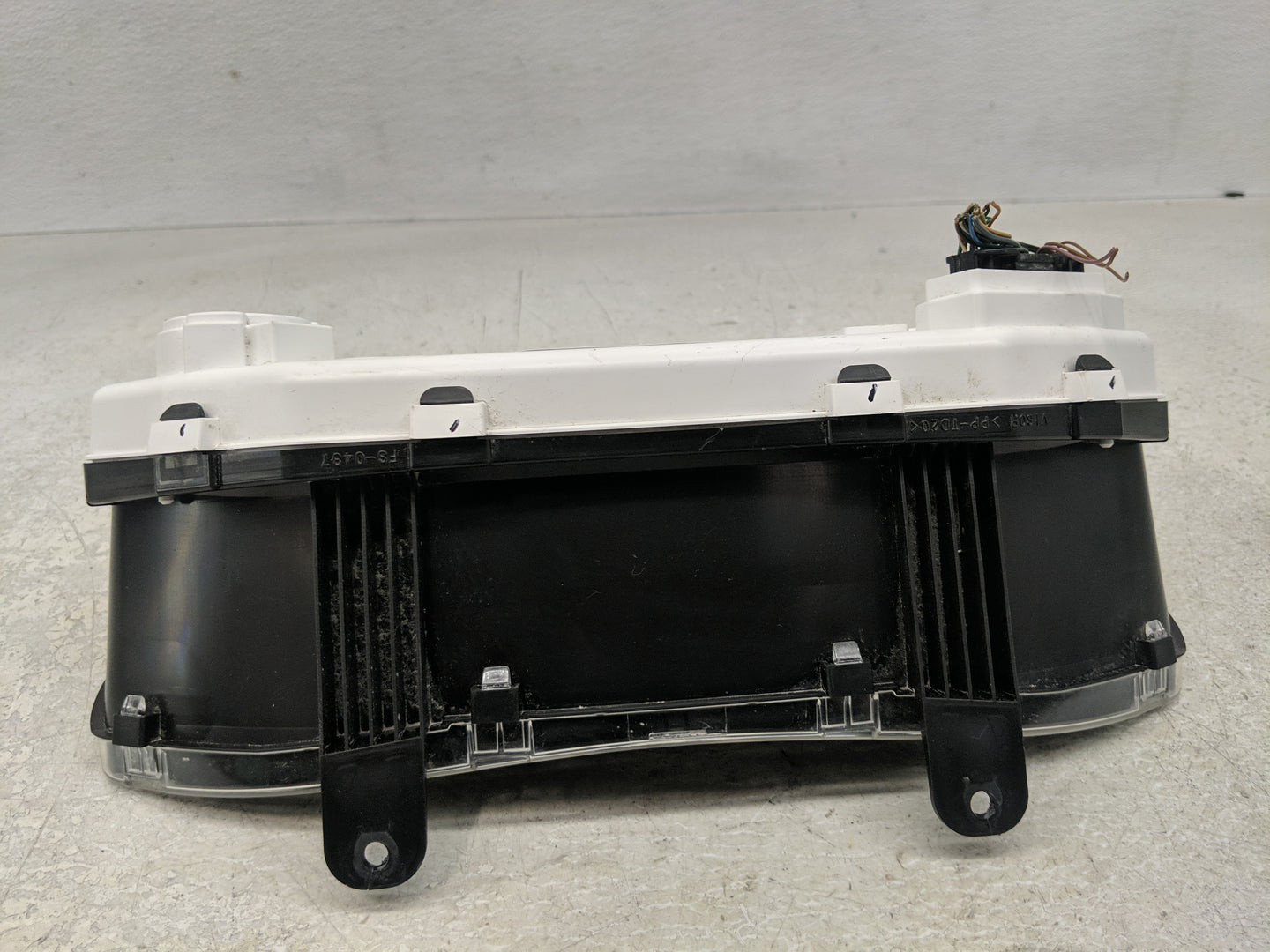 2017-2019 Subaru Impreza Instrument Cluster Speedometer Gauges P/N:85002FL03A Fits Fits 2017 2018 2019 OEM Used Auto Parts -