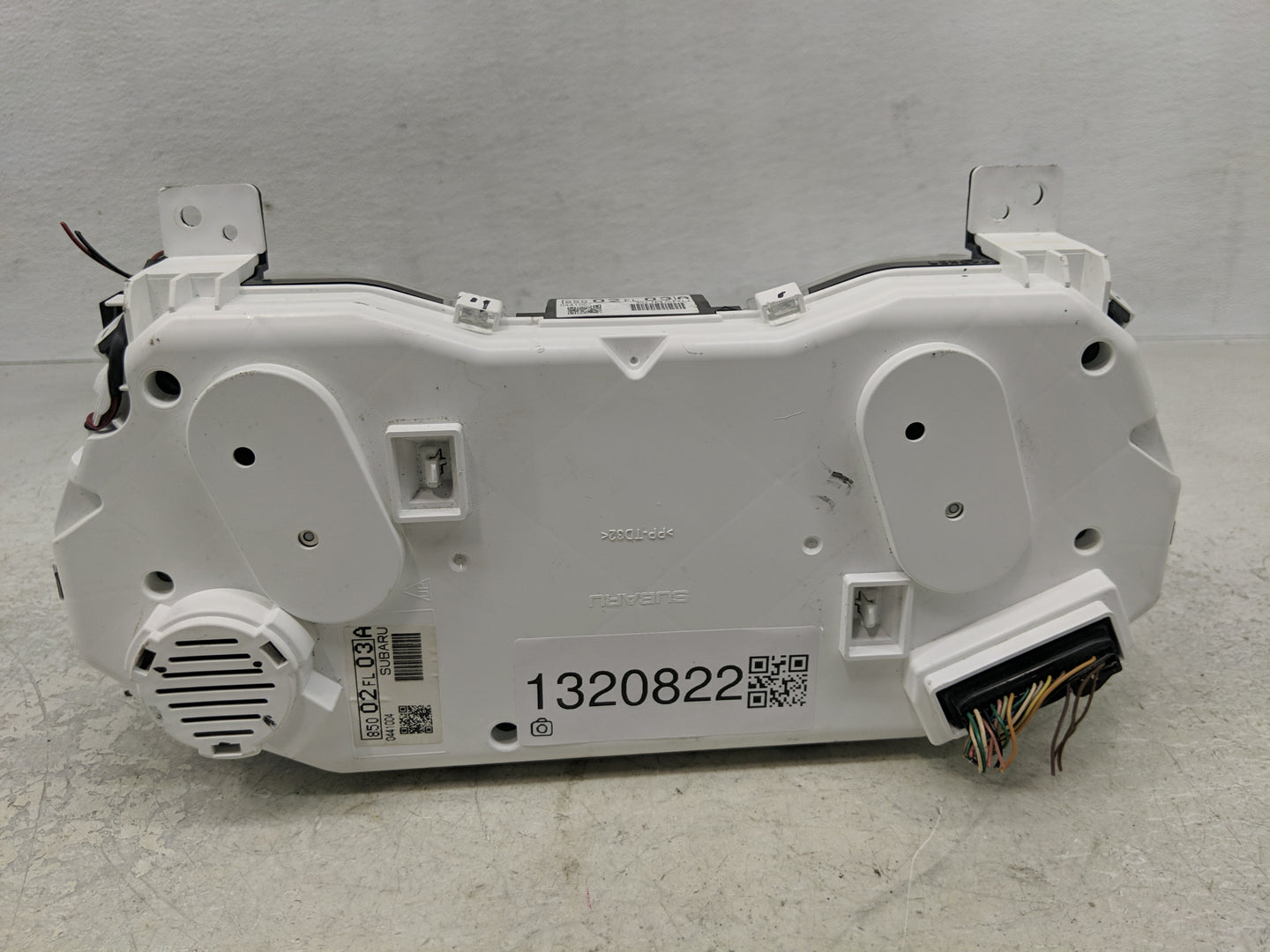 2017-2019 Subaru Impreza Instrument Cluster Speedometer Gauges P/N:85002FL03A Fits Fits 2017 2018 2019 OEM Used Auto Parts -