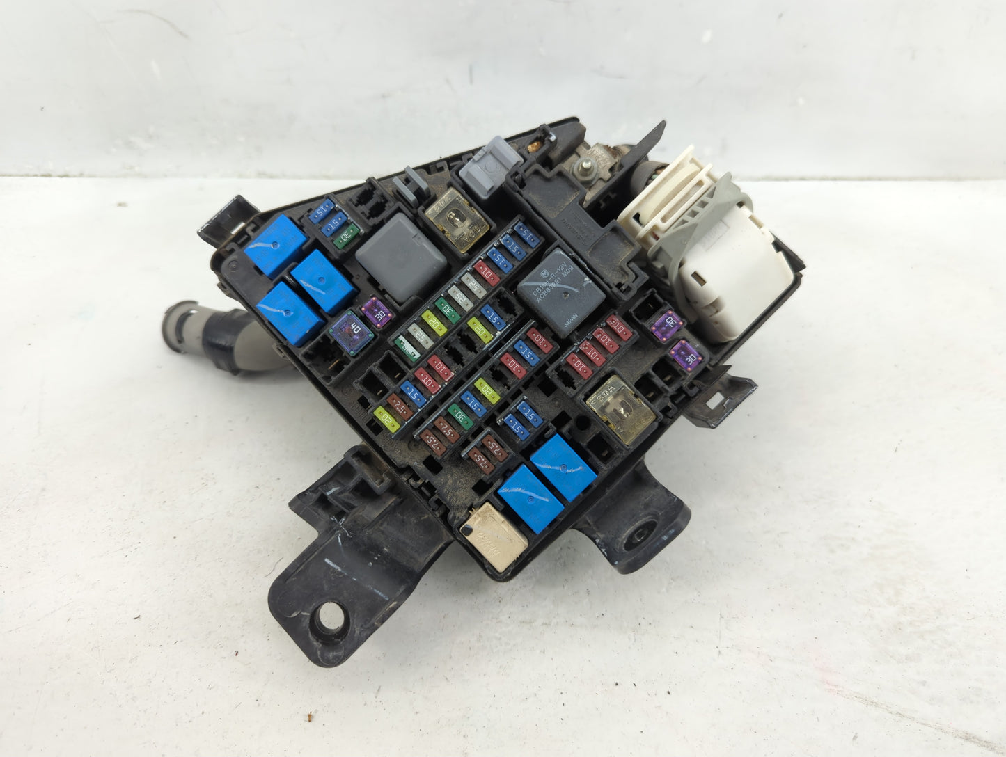 2017-2022 Subaru Impreza Fusebox Fuse Box Panel Relay Module P/N:MB504101B Fits Fits 2017 2018 2019 2020 2021 2022 OEM Used 