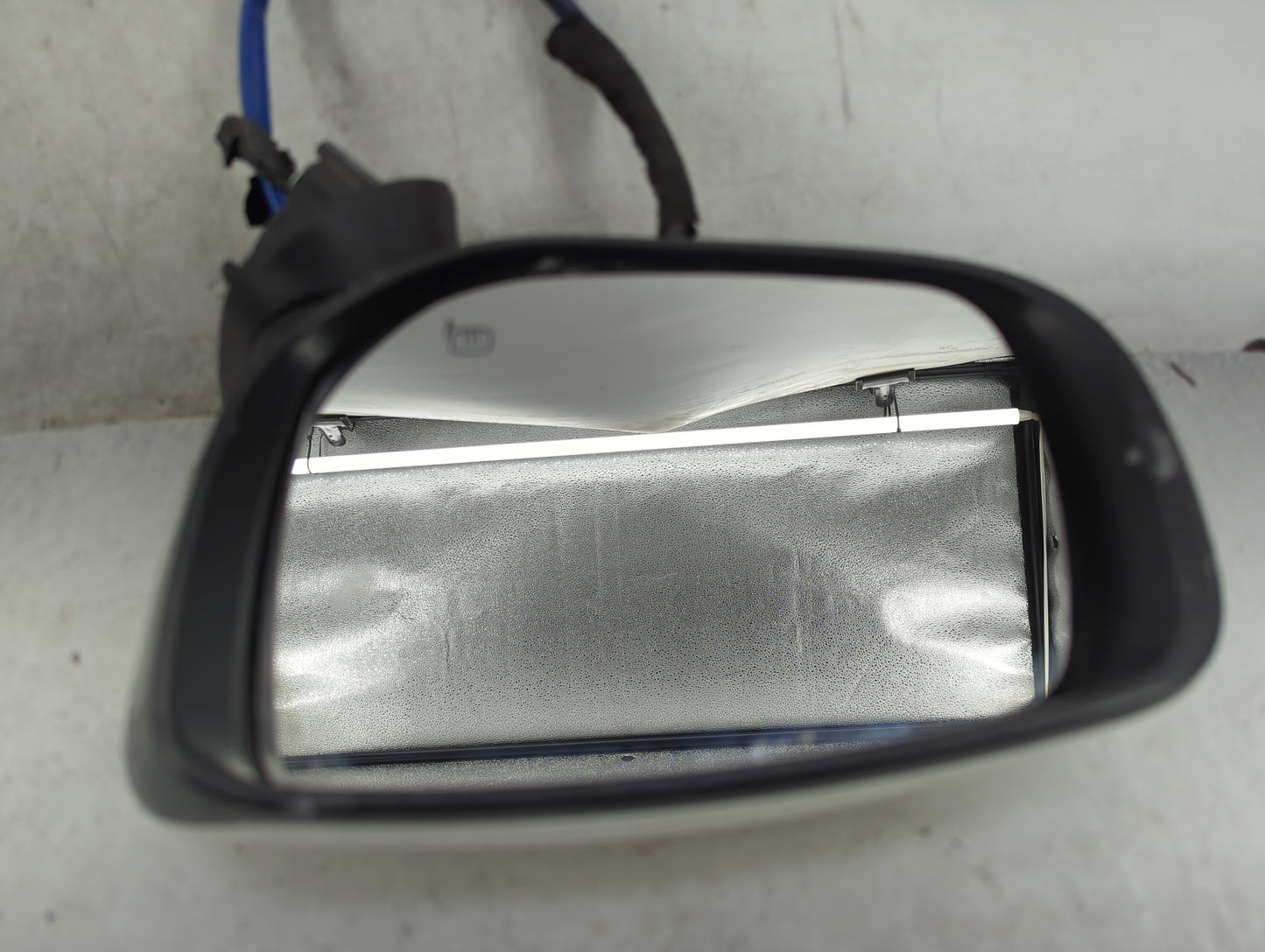 2017-2022 Subaru Impreza Driver Side View Mirror - Left Door Mirror OEM Used - Oemusedautoparts1.com