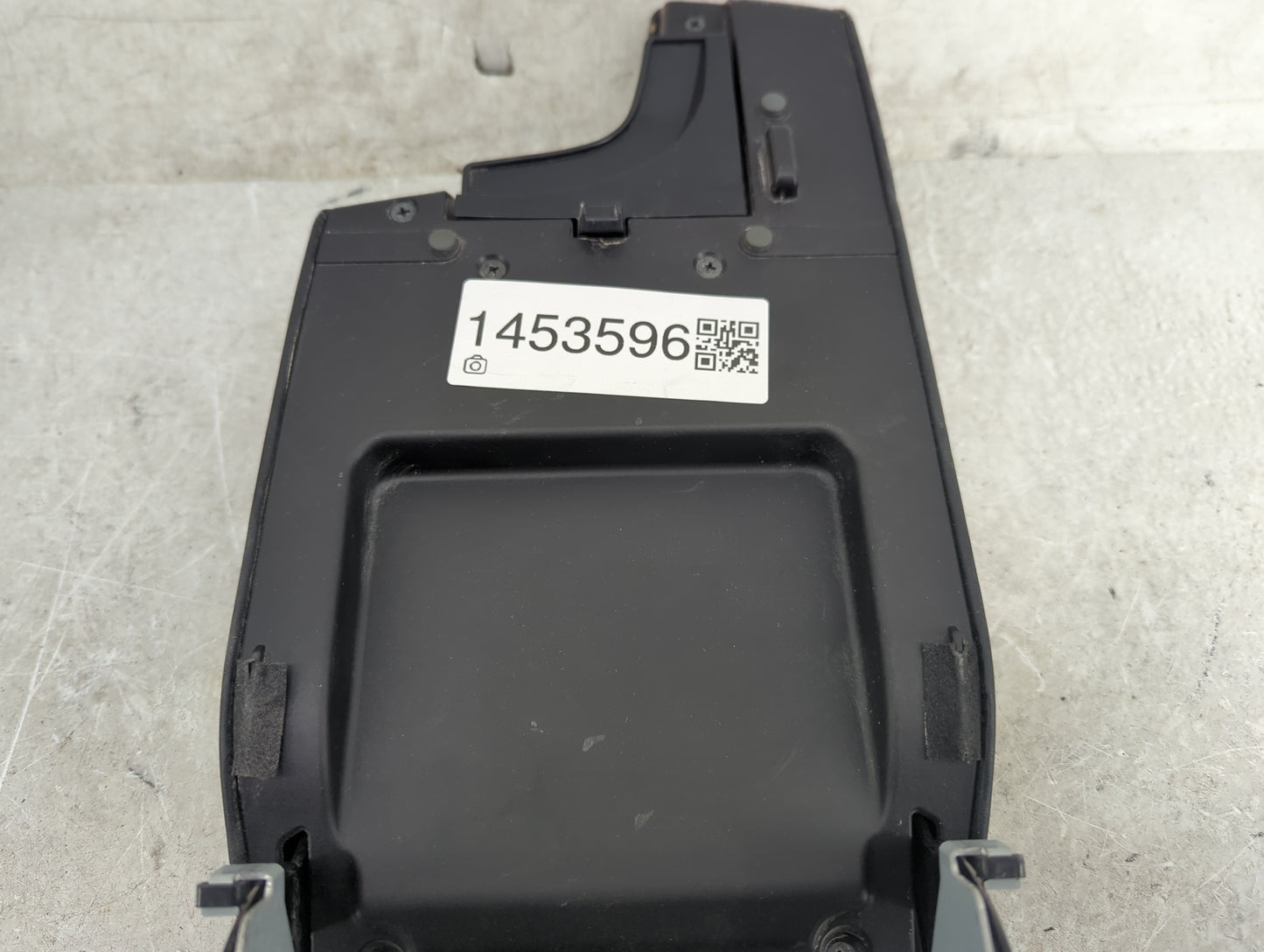 2018 Subaru Impreza Center Console Armrest Cover Lid Fits OEM Used Auto Parts - Oemusedautoparts1.com