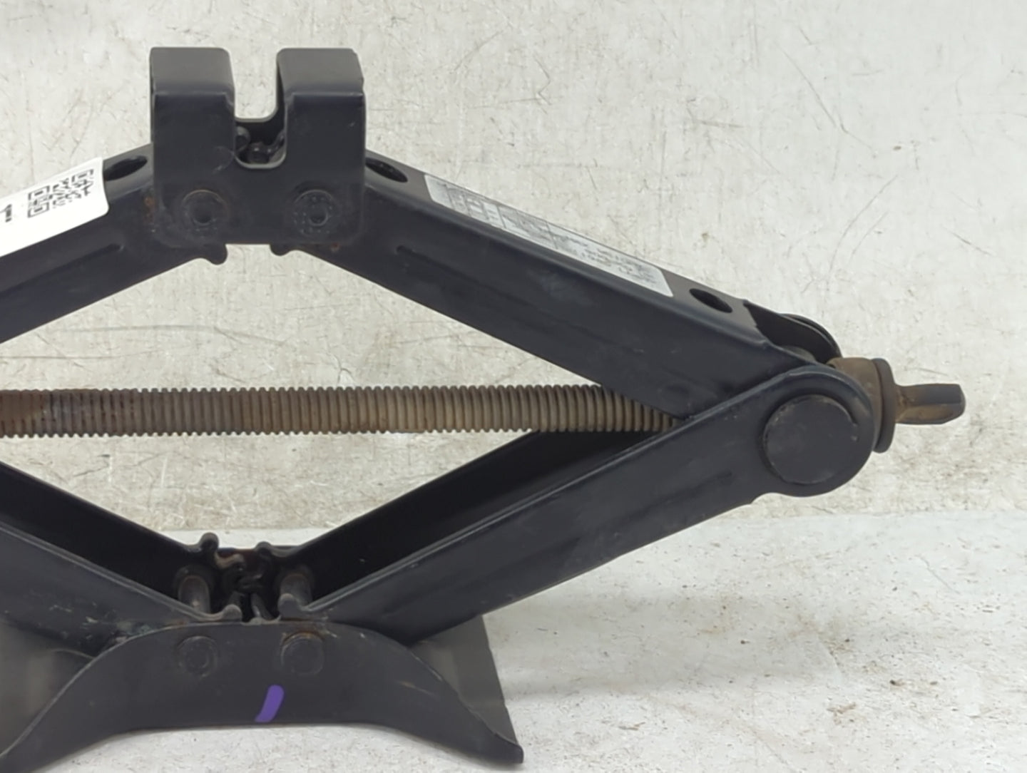 2018 Subaru Impreza Spare Scissor Car Jack 1460161 - Oemusedautoparts1.com