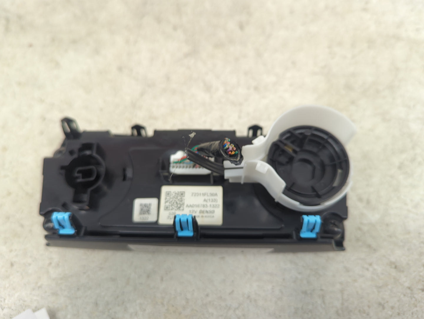 2017-2022 Subaru Impreza Climate Control Module Temperature AC/Heater Replacement P/N:72311FL50A AA016783-1322 Fits OEM Used