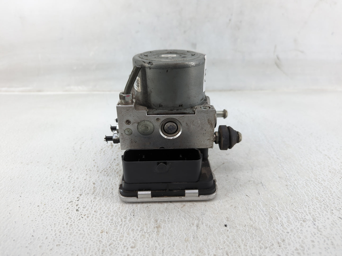 2017-2021 Subaru Impreza ABS Pump Control Module Replacement P/N:2753FL01B Fits Fits 2017 2018 2019 2020 2021 OEM Used Auto 
