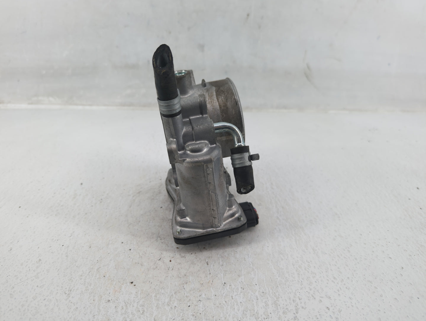 2017-2022 Subaru Impreza Throttle Body P/N:1611211470 Fits Fits 2017 2018 2019 2020 2021 2022 OEM Used Auto Parts - Oemuseda