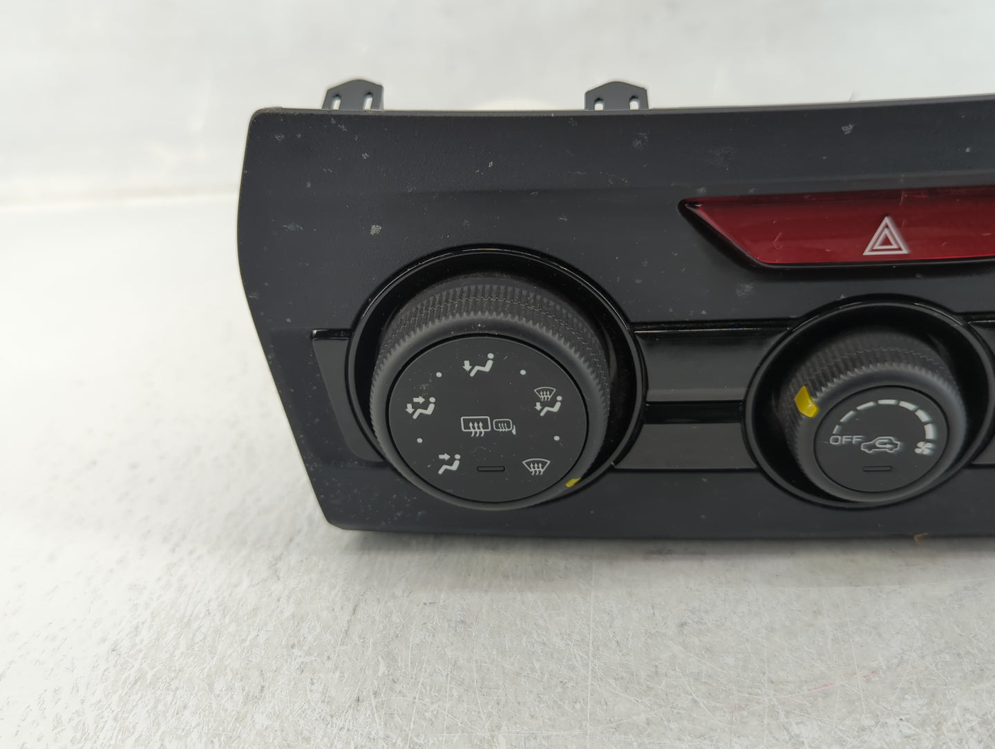 2017-2022 Subaru Impreza Climate Control Module Temperature AC/Heater Replacement P/N:72311FL51A AA016783-1341 Fits OEM Used