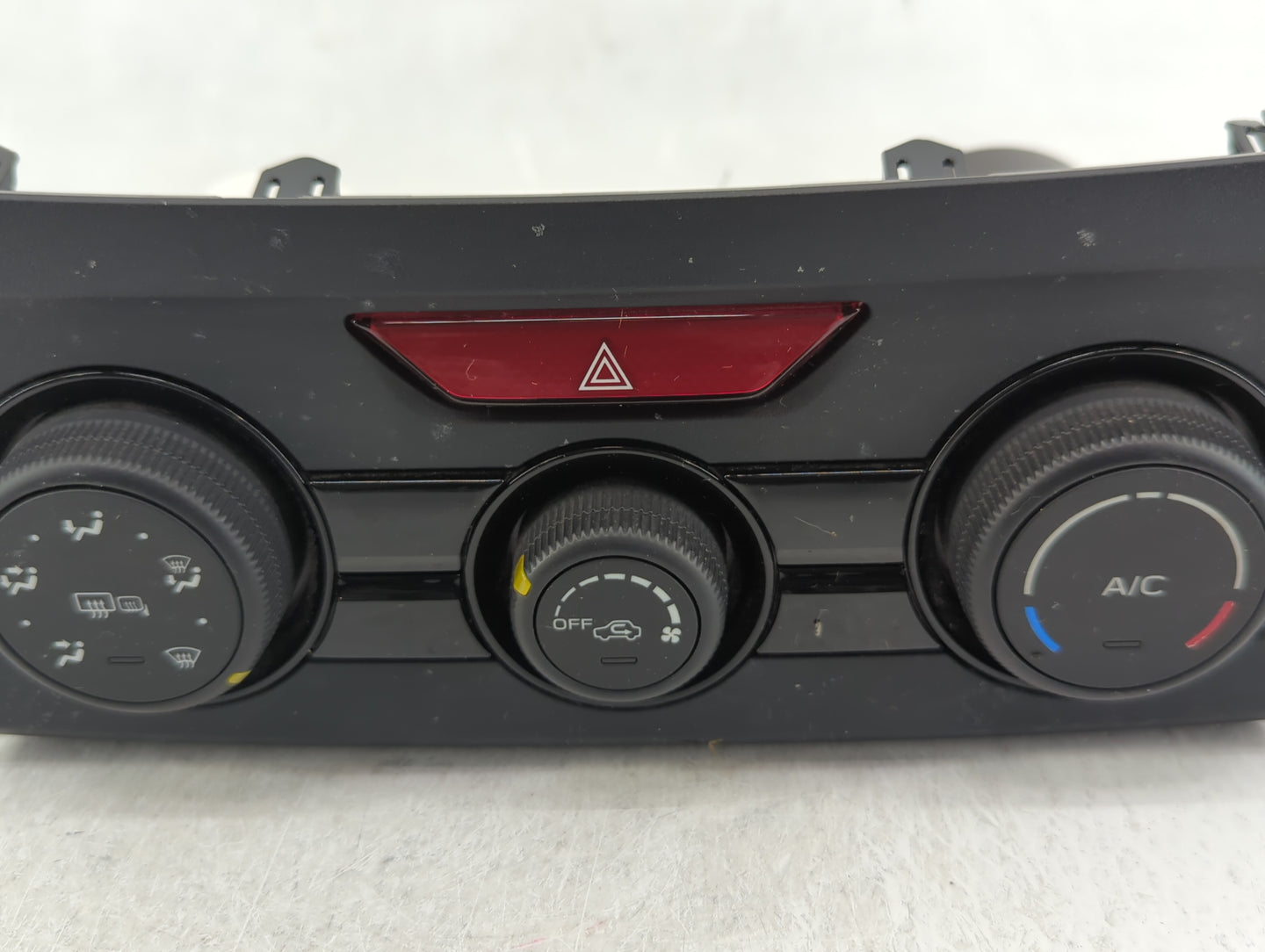 2017-2022 Subaru Impreza Climate Control Module Temperature AC/Heater Replacement P/N:72311FL51A AA016783-1341 Fits OEM Used