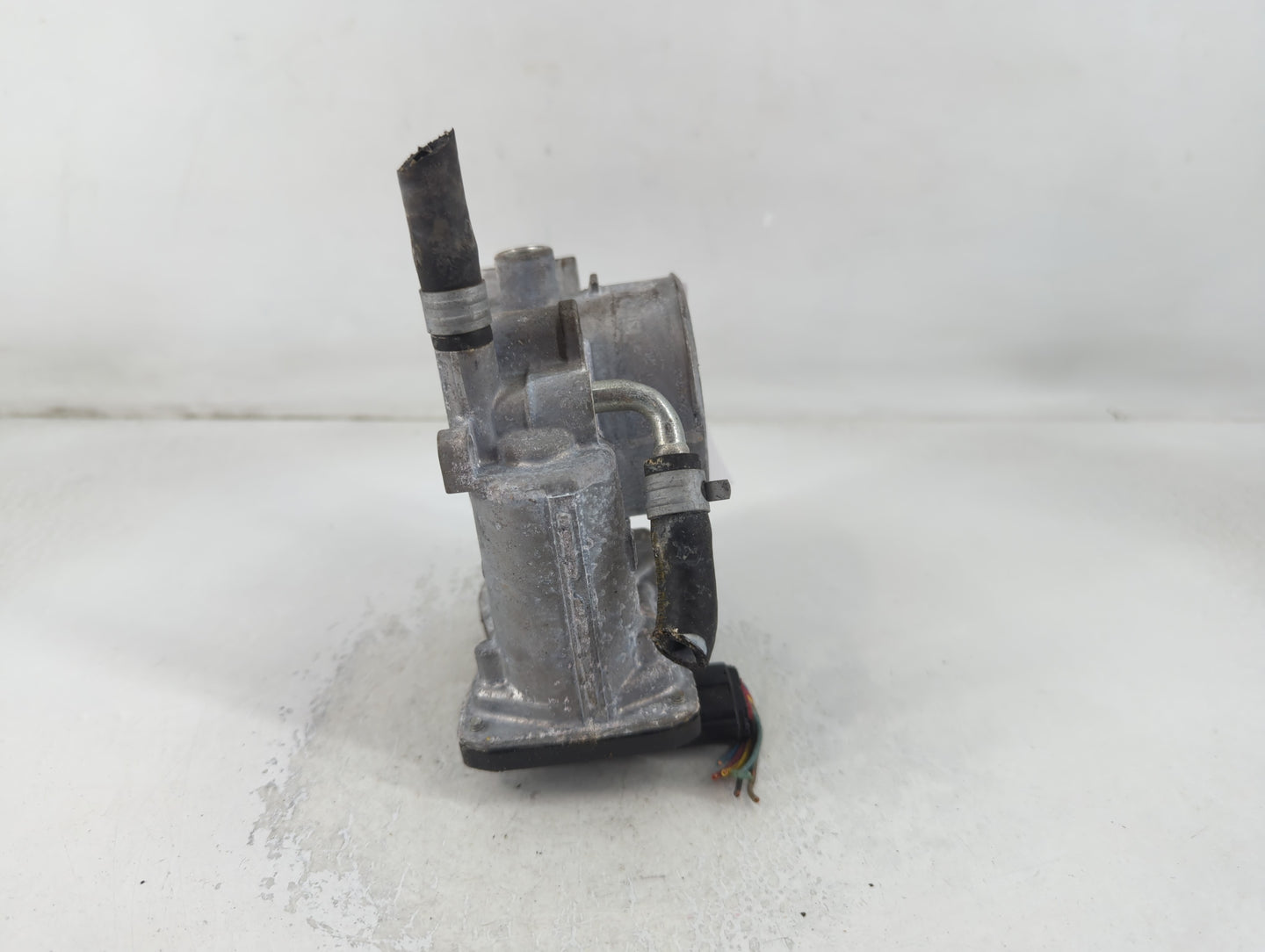 2017-2022 Subaru Impreza Throttle Body P/N:01259 2U02 2010 Fits Fits 2017 2018 2019 2020 2021 2022 OEM Used Auto Parts - Oem