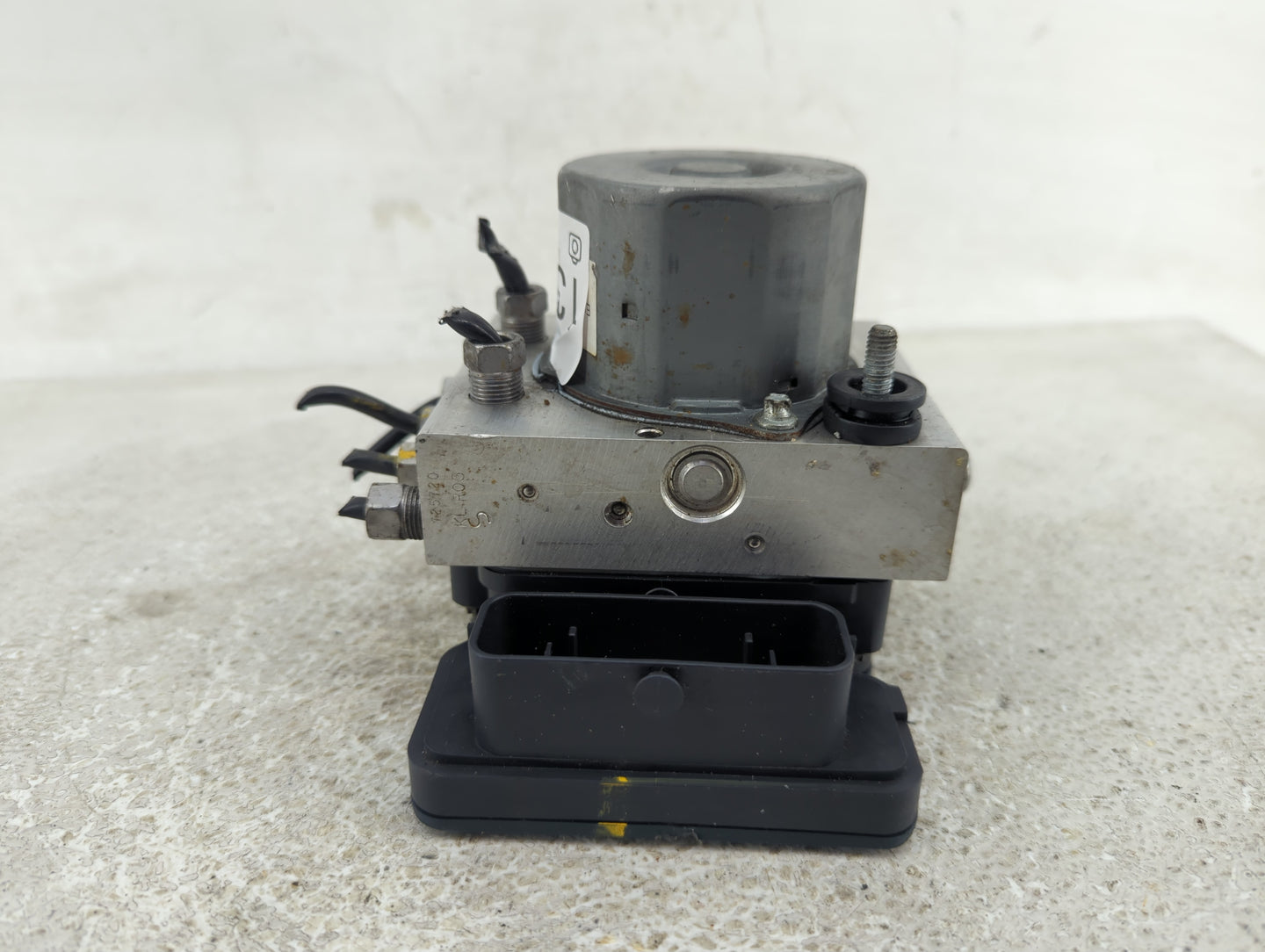 2018 Subaru Legacy ABS Pump Control Module Replacement P/N:27536AL07A Fits OEM Used Auto Parts - Oemusedautoparts1.com