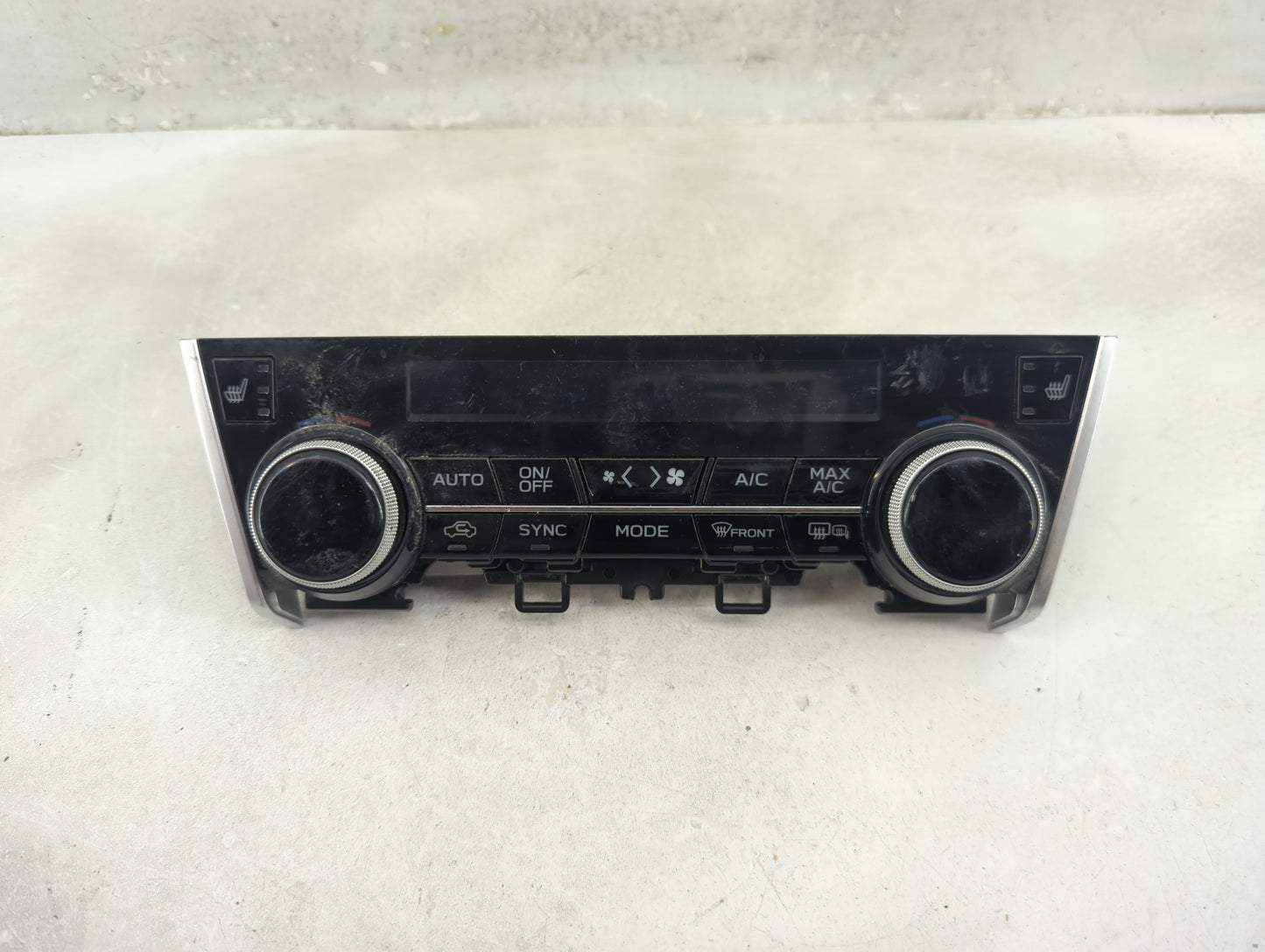 2018-2019 Subaru Legacy Climate Control Module Temperature AC/Heater Replacement P/N:72311AL32A Fits Fits 2018 2019 OEM Used