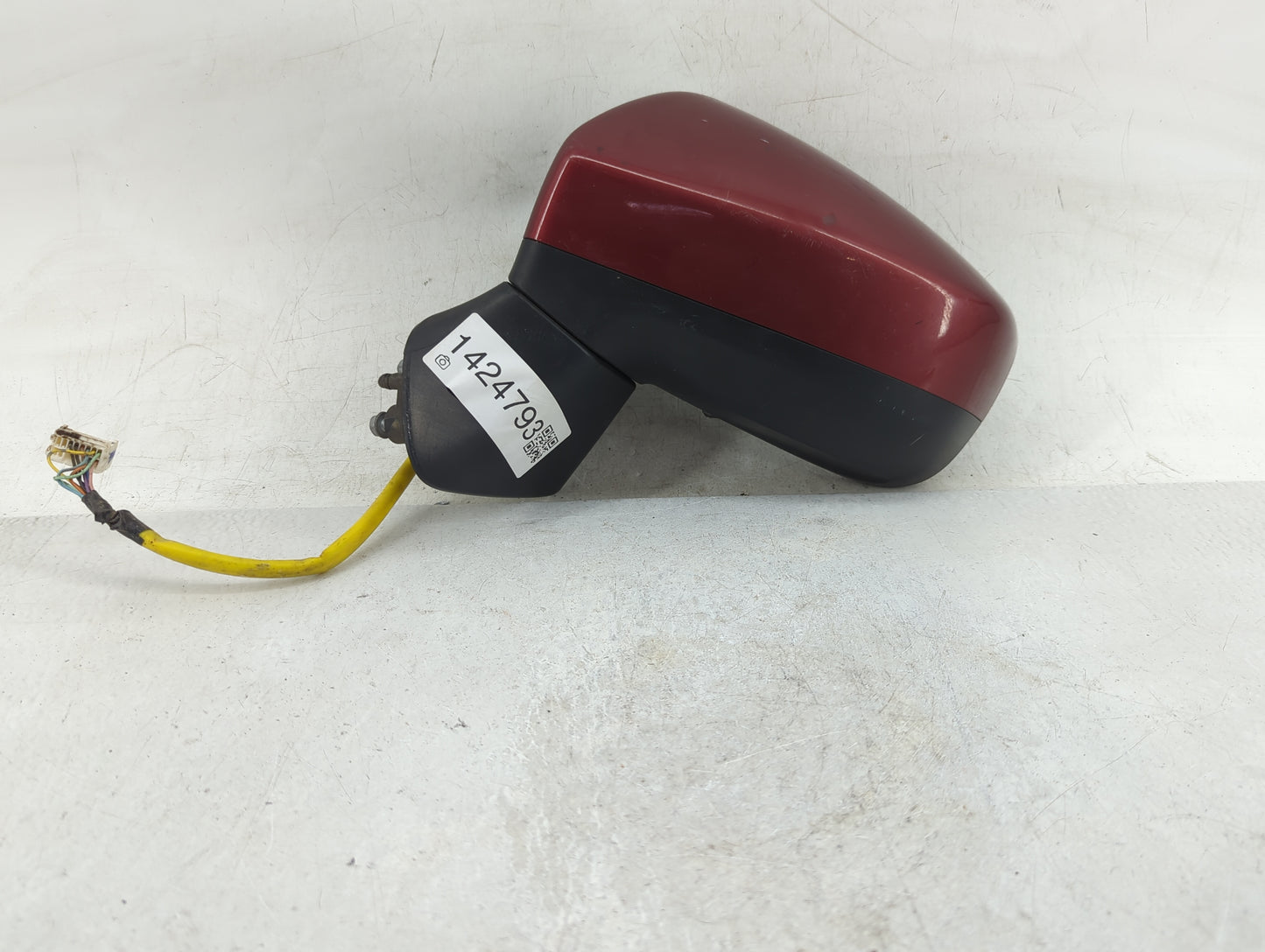 2018-2019 Subaru Legacy Driver Side View Mirror - Left Door Mirror OEM Used - Oemusedautoparts1.com
