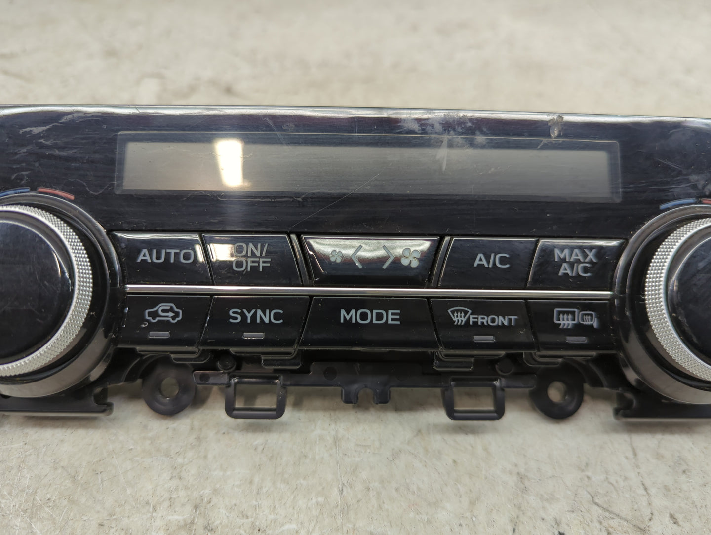 2018-2019 Subaru Legacy Climate Control Module Temperature AC/Heater Replacement Fits Fits 2018 2019 OEM Used Auto Parts - O